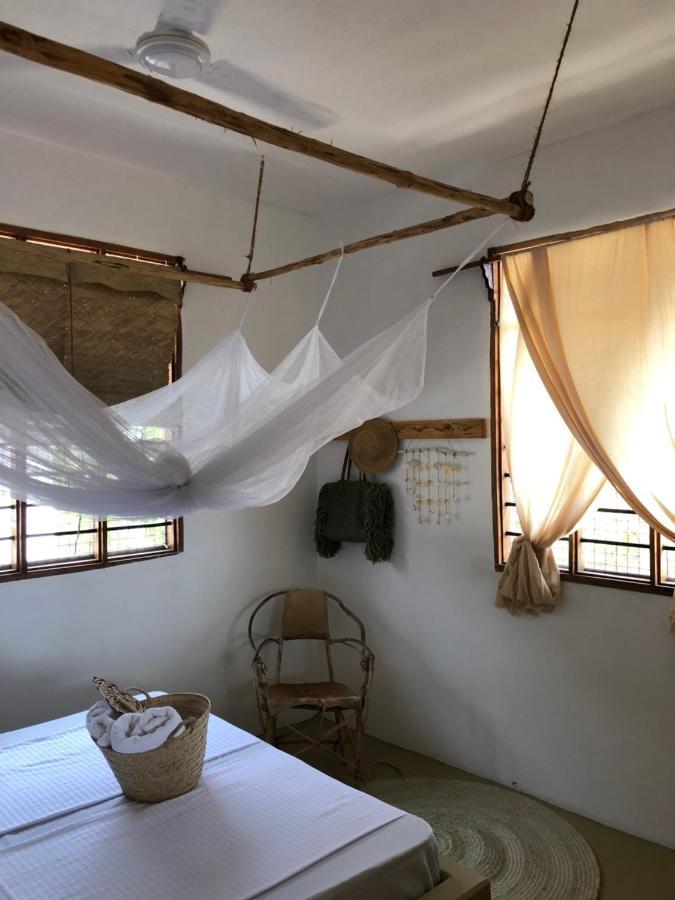Mlango Paje House Bed & Breakfast Bagian luar foto